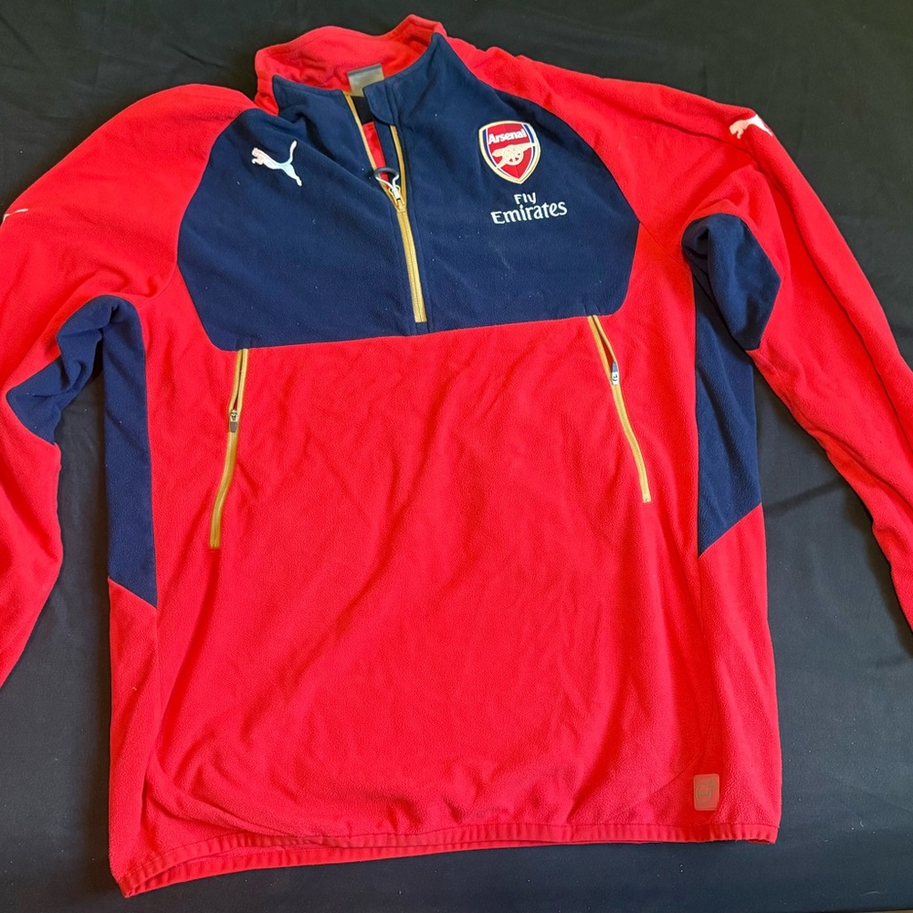 Vintage Arsenal Puma Red and Navy Jacket with Gold Trim & zipper